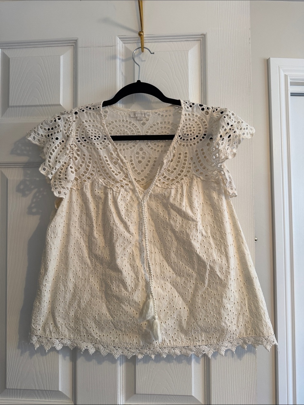 White Eyelet Tassel V-Neck Blouse with Flutter Sleeves
